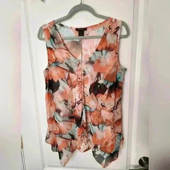Sleeveless top #44 - Picture 1 of 5